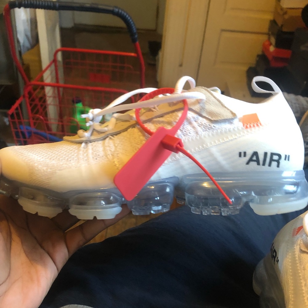 Nike off white vapormax